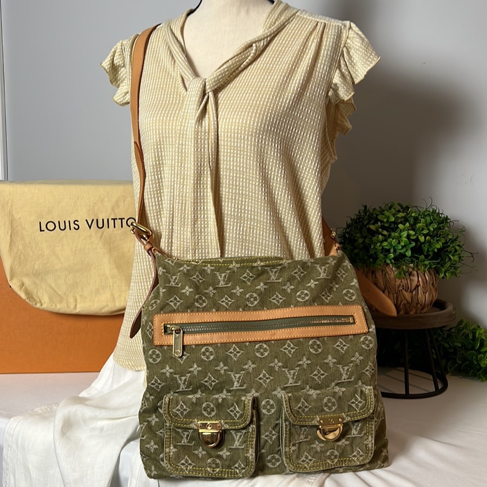 Rare Find!! Authentic Louis Vuitton Vintage Denim Baggy Crossbody